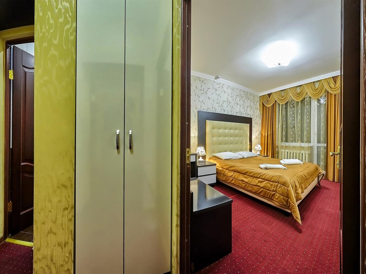 Отель Sanatorium Elite Dnipro Трускавец Экстерьер фото
