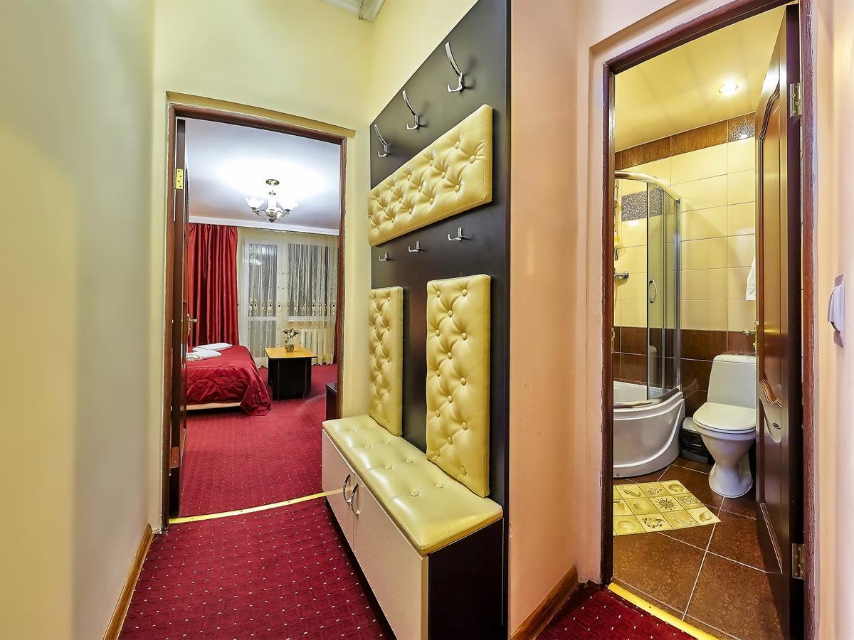 Отель Sanatorium Elite Dnipro Трускавец Экстерьер фото